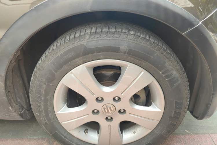 Used Suzuki SX4 2012 1.6L Automatic Ruiqi Model Right Front Wheel Hub