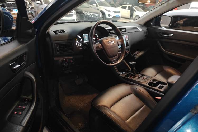 Used Qoros 5 2018 Revised Version 1.6T Automatic Leading Edition