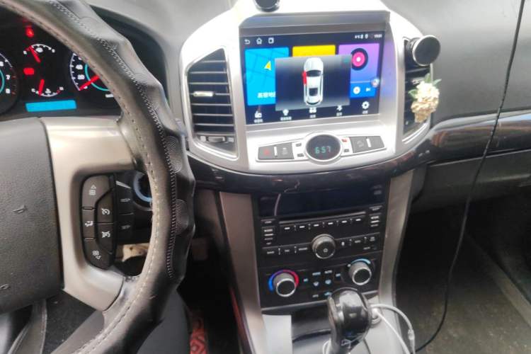 Used Chevrolet Captiva 2012 2.4L 4x4 Flagship Edition 7 Seats
