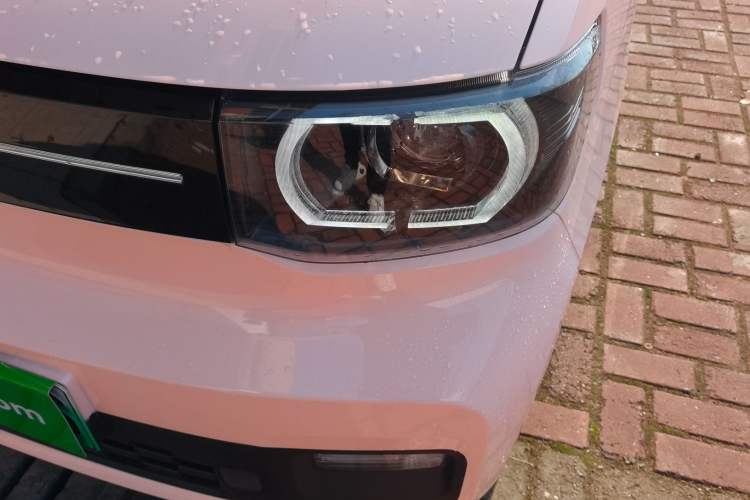 Used Wuling Hongguang MINIEV 2022 Macaron Premium Model – Lithium Iron Phosphate
