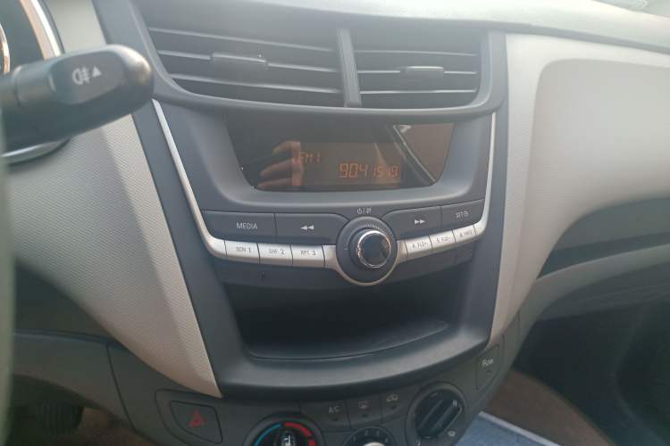 Used Chevrolet Sail 2015 Sail 3 1.3L Manual with Ideal Sunroof Edition
