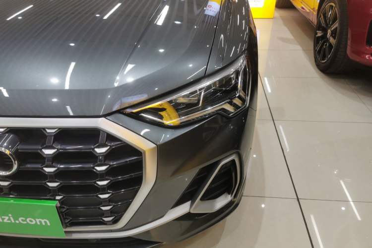 Used Audi Q3 2022 35 TFSI Progressive Dynamic Edition
