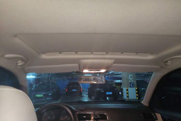 Used Volkswagen Lavida 2013 1.4TSI DSG Comfort Edition Headliner