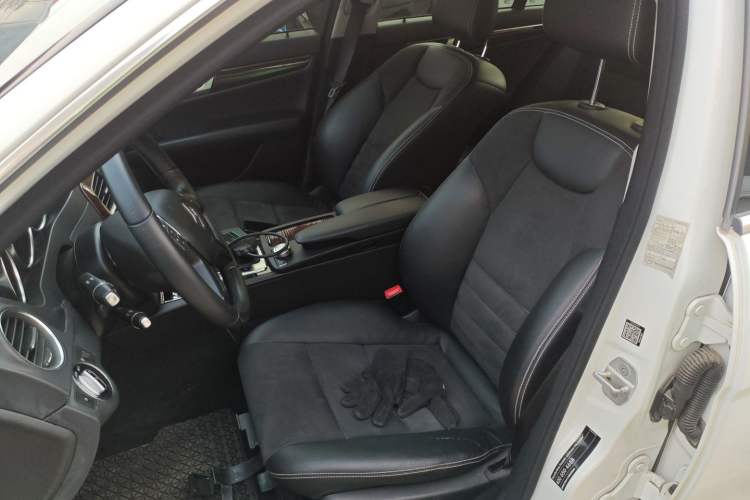 Used Mercedes-Benz C-Class 2013 C 260 Elegant Grand Edition
