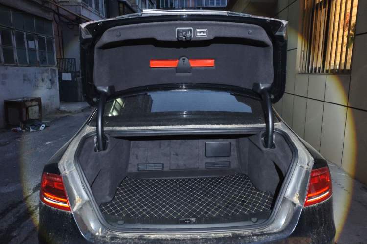 Used Audi A8 2011 A8L 3.0 TFSI quattro Comfort model (213kW)
