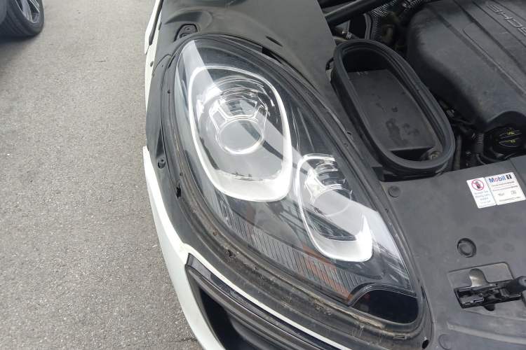 Used Porsche Macan 2017 Macan 2.0T Right Front Headlight