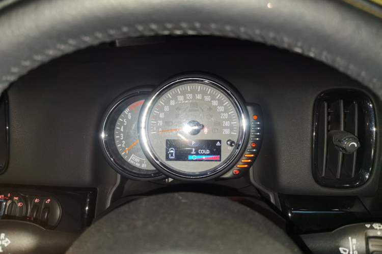 Used MINI Countryman 2017 1.5T COOPER ALL4 Instrument Cluster