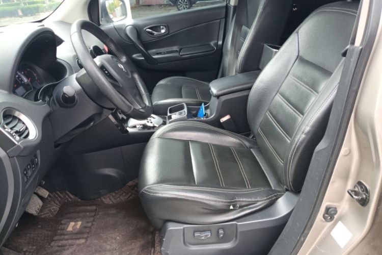 Used Renault Koleos 2013 2.5L Two-Wheel Drive Comfort Edition with Navigation
