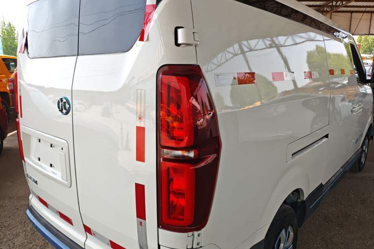 Used BAIC Changhe EV5 2019 210KM range version
