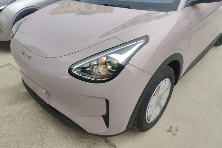 Used Geely Galaxy Geome 2026 Model 310km Youth Edition Left Front Headlight