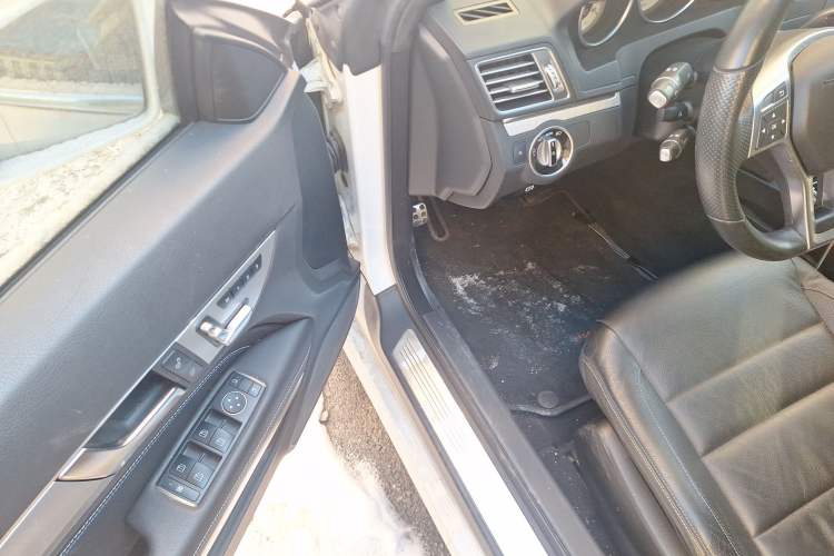 Used Mercedes-Benz E-Class 2014 E 200 Coupe Driver Seat