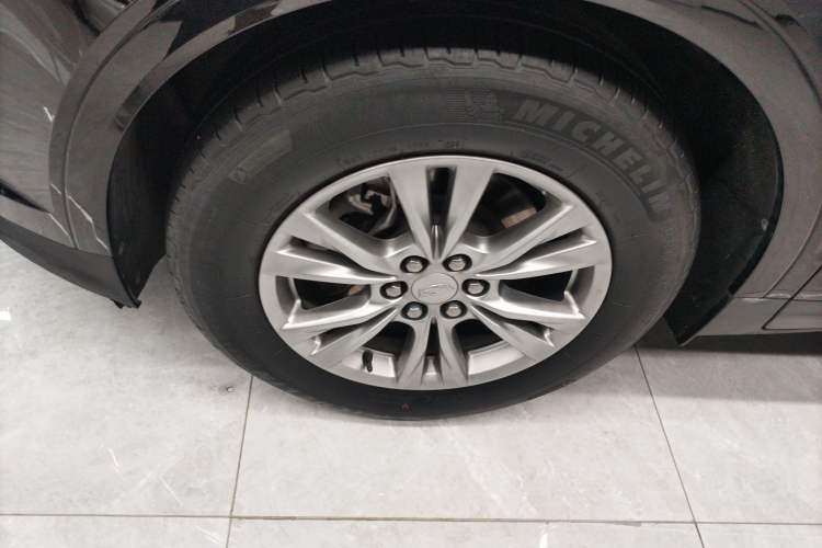 Used Cadillac XT5 2021 28T Luxury Model