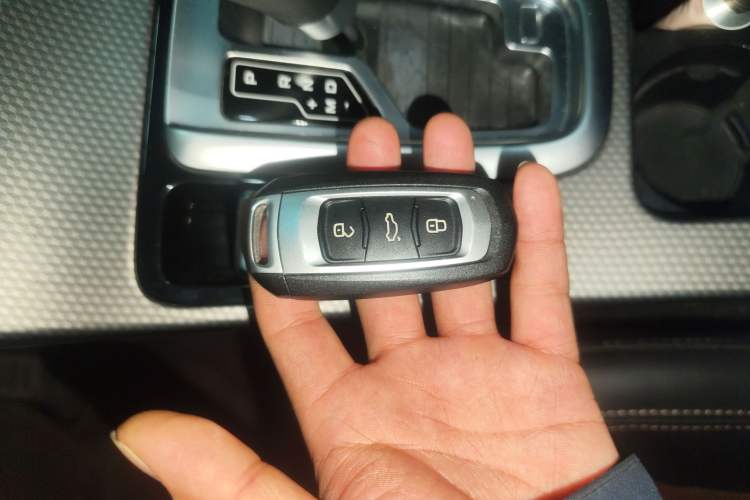 Used Geely Auto Emgrand GS 2017 Sport Edition 1.3T Automatic Smart Connectivity Model