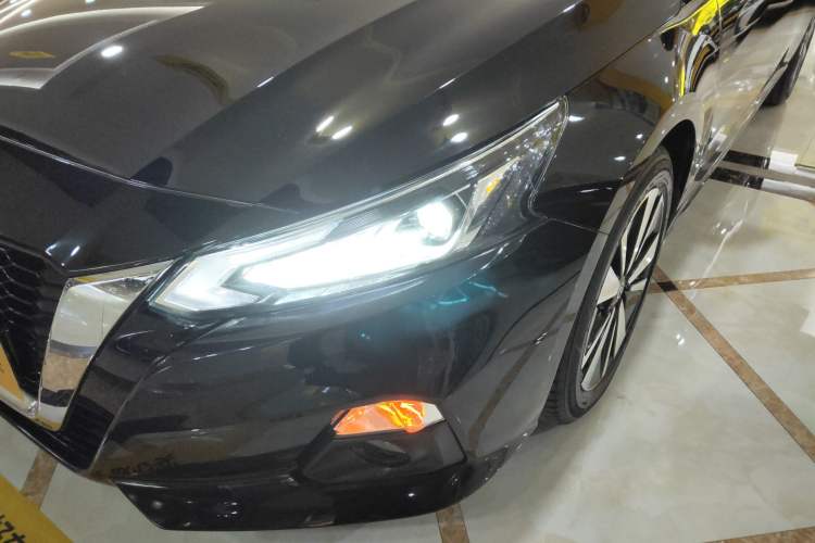 Used Nissan Teana 2021 2.0L XL Comfort Edition Left Front Headlight