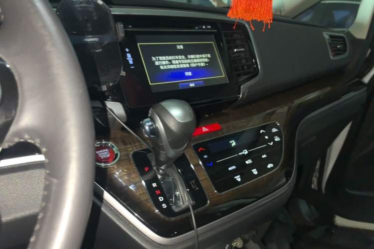 Used Honda Odyssey 2015 Updated Version 2.4L Smart Edition