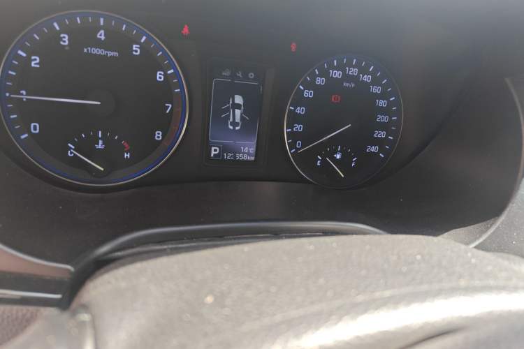 Used Hyundai Mistra 2014 1.8L Automatic Smart GLS
