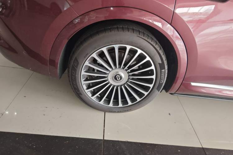 Used Hima AITO M8 2025 Extended-Range Ultra Version 53.4 kWh 5-Seater Edition
