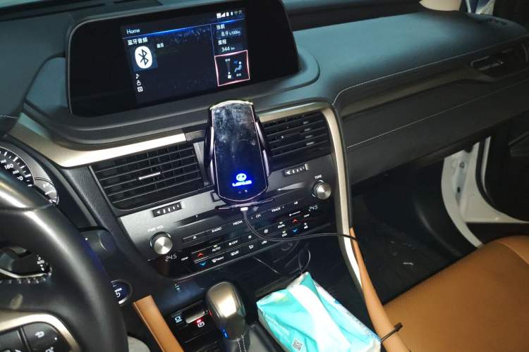 Used Lexus RX 2020 Revised Version 450h Four-Wheel Drive Elegant Edition Audio And AC Panel