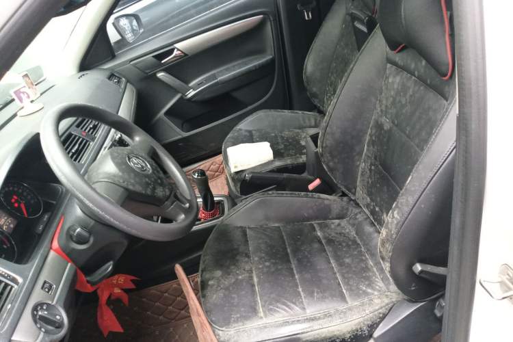 Used Volkswagen Lavida 2013 Restyled Classic 1.6L Manual Comfort Edition