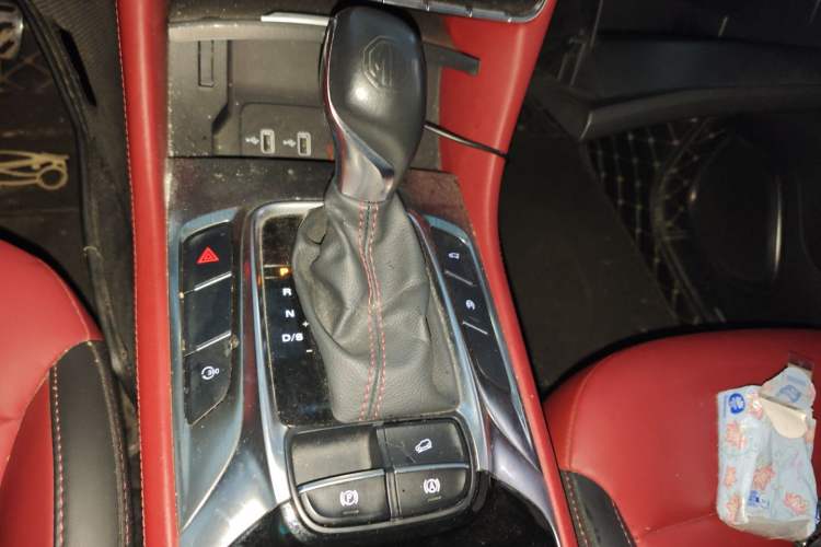 Used MG HS 2018 30T Automatic 2WD Trophy Hormone-Driven Edition China V Standard Gear Lever