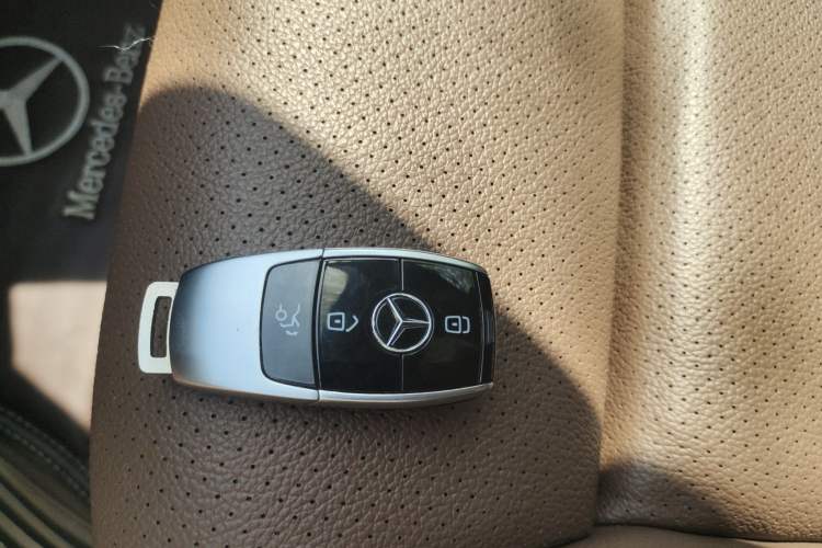 Used Mercedes-Benz E-Class 2016 E 200 L Sport Edition