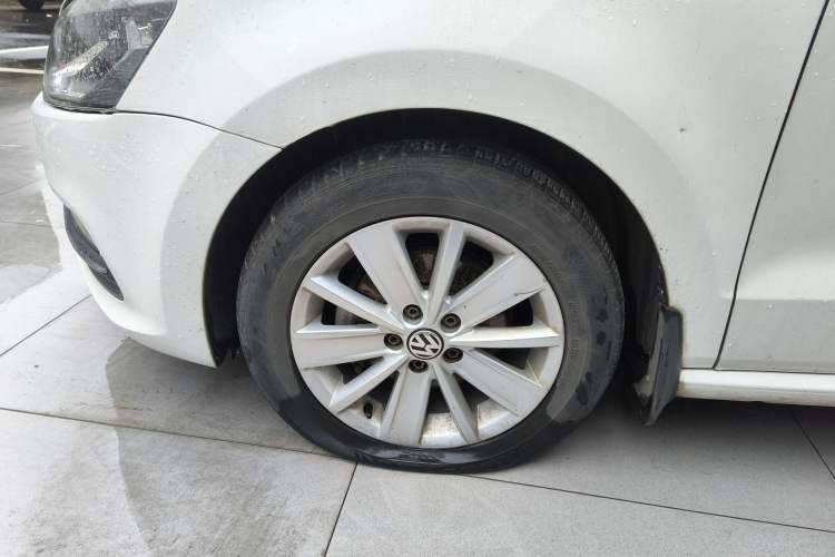 Used Volkswagen Polo 2018 1.5L Automatic Enjoyment Model Left Front Wheel Hub
