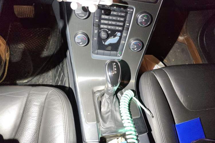 Used Volvo XC60 2013 T5 Zhiya Edition Gear Lever