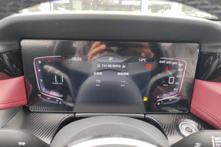 Used Hongqi H5 2025 Model 1.5T DCT Xuan Ying 2 Million Units Commemorative Edition