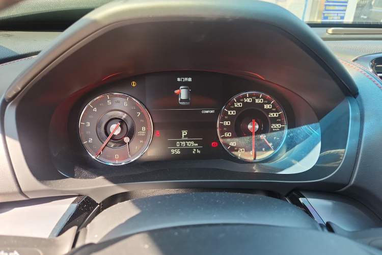 Used Acura CDX 2021 1.5T Two-Wheel Drive Luxury · A-Spec Sport Model
