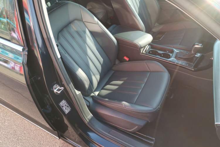 Used Volkswagen Passat 2024 280TSI Business Edition
