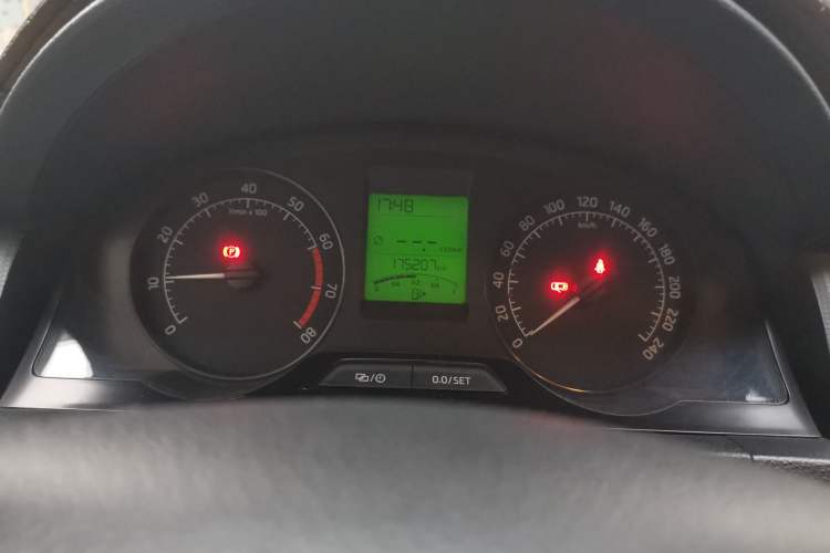 Used Skoda Rapid 2015 1.4L Manual Smart Selection Model Instrument Cluster