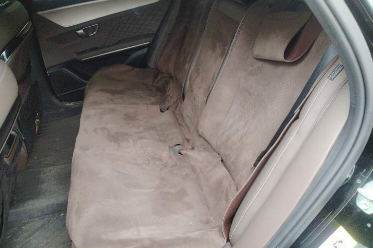 Used BYD Han 2024 EV Glory Edition 506KM Front-Wheel-Drive Premium Model
