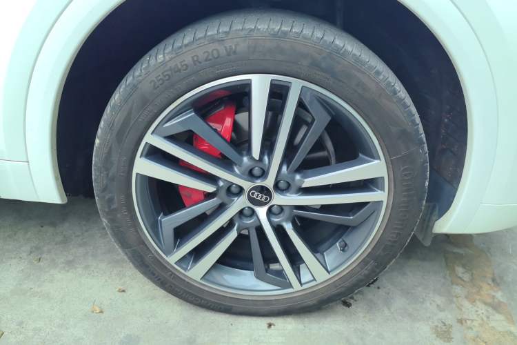 Used Audi Q5L 2021 40 TFSI Fashion Dynamic Model
