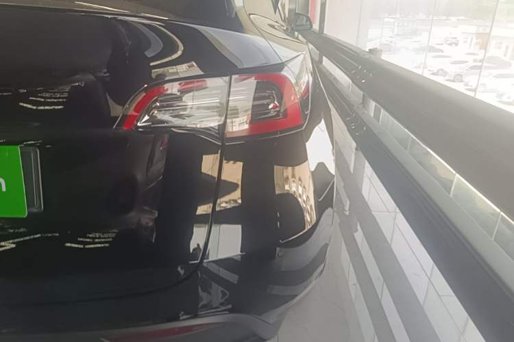 Used Tesla Model Y 2021 Standard Range Rear-Wheel Drive Version
