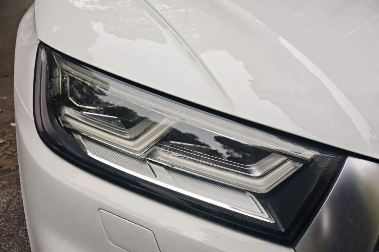 Used Audi Q5L 2018 40 TFSI Prestige Fashion Edition China V Right Front Headlight