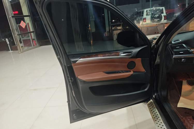 Used BMW X5 2013 xDrive35i U.S. specification