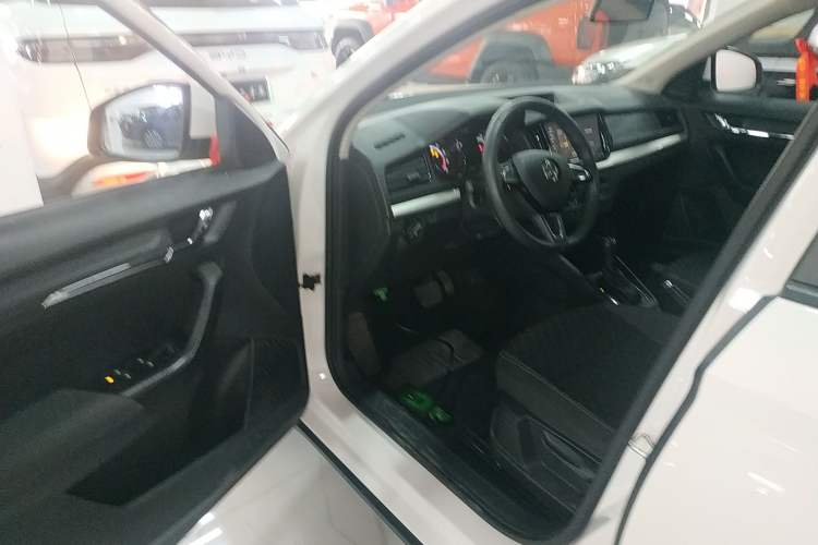 Used Skoda Kamiq 2020 1.5L Automatic Standard Edition
