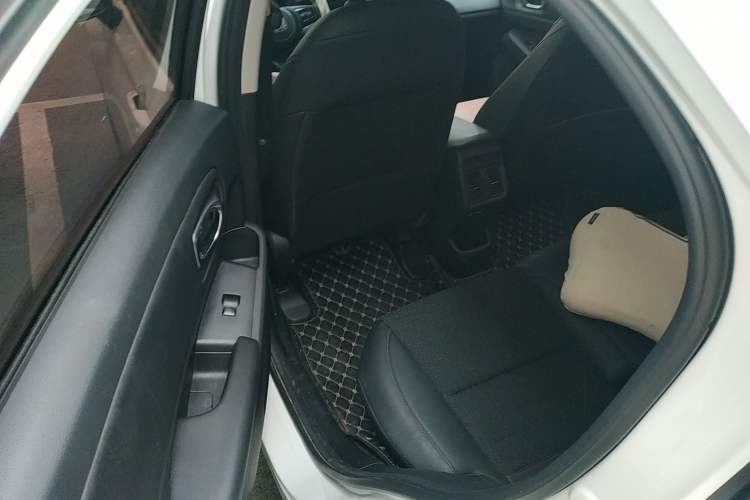 Used Honda Vezel 2023 1.5L CVT Tech Edition
