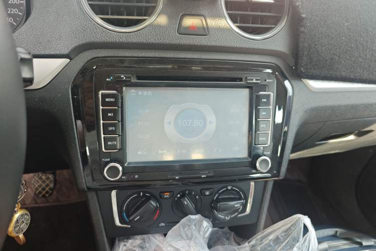 Used Volkswagen Jetta 2013 1.6L Manual Comfort Model