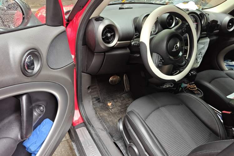 Used MINI Countryman 2011 1.6L COOPER Fun
