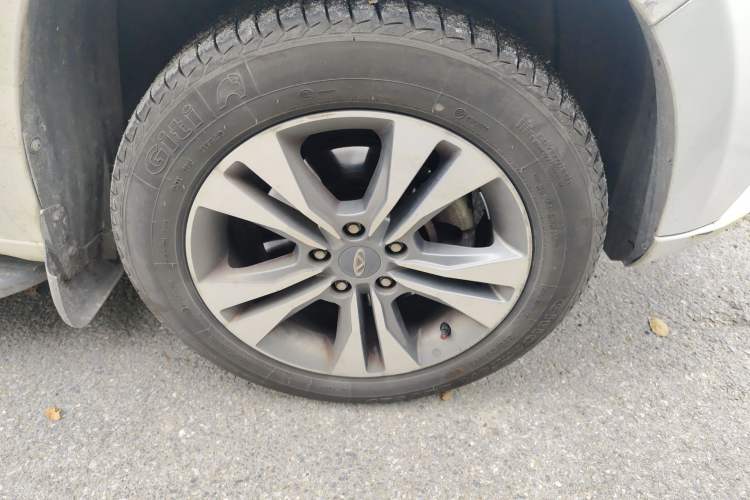 Used Chery Tiggo 3 2015 1.6L CVT ZhiShang Sport Edition Right Front Wheel Hub