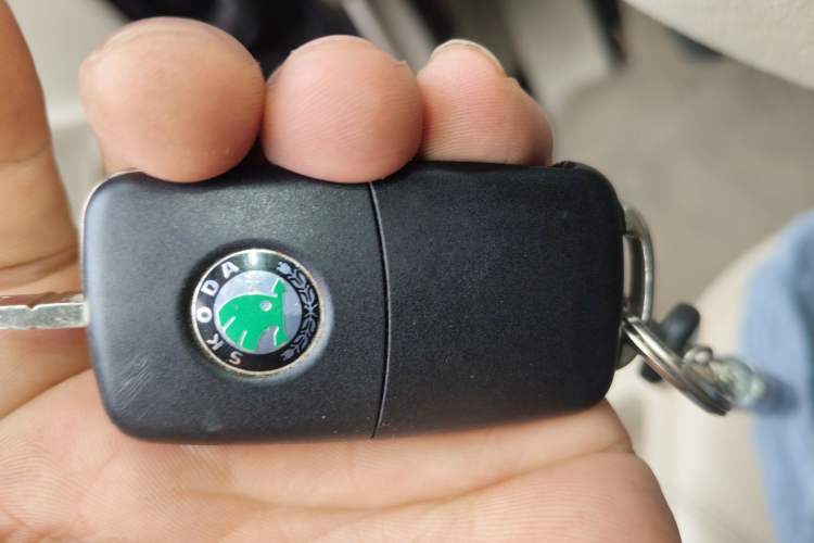 Used Skoda Octavia 2013 1.6L Manual Yijun Edition Vehicle Key