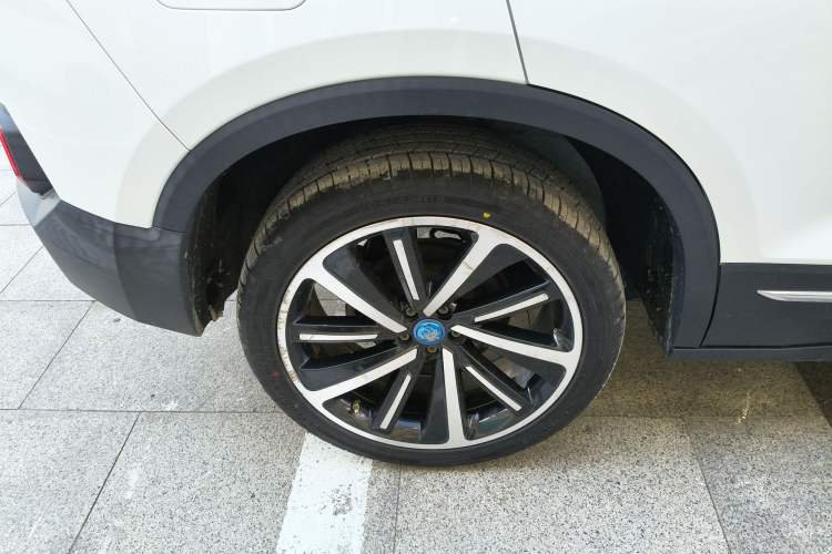 Used Bestune T77 2019 230 TID Automatic Prestige Version China V Emission Standard
