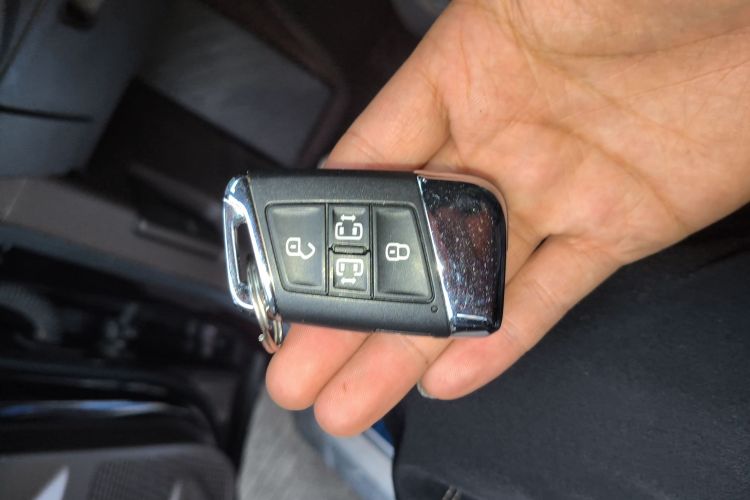 Used Volkswagen Viloran 2020 380TSI Prestige Edition Vehicle Key