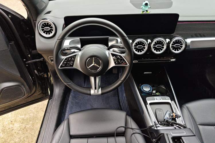 Used Mercedes-Benz GLB 2023 Refreshed GLB 200 Dynamic Edition
