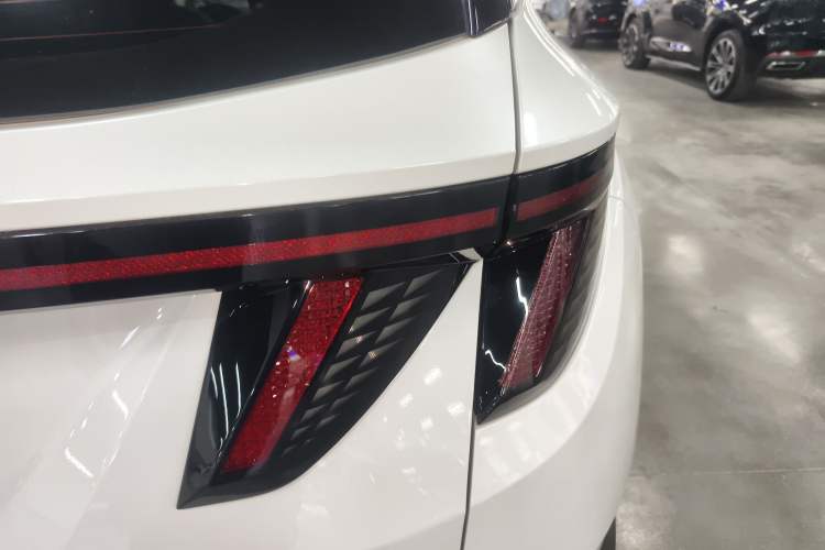 Used Hyundai Tucson 2023 Tucson L 1.5T Automatic Two-Wheel Drive DLX Luxury Edition Exterior 3