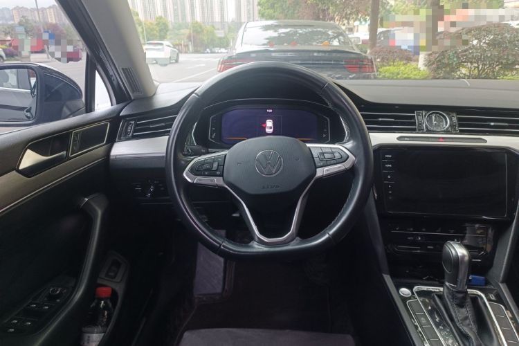 Used Volkswagen Magotan 2021 330TSI DSG 30th Anniversary Edition Steering Wheel