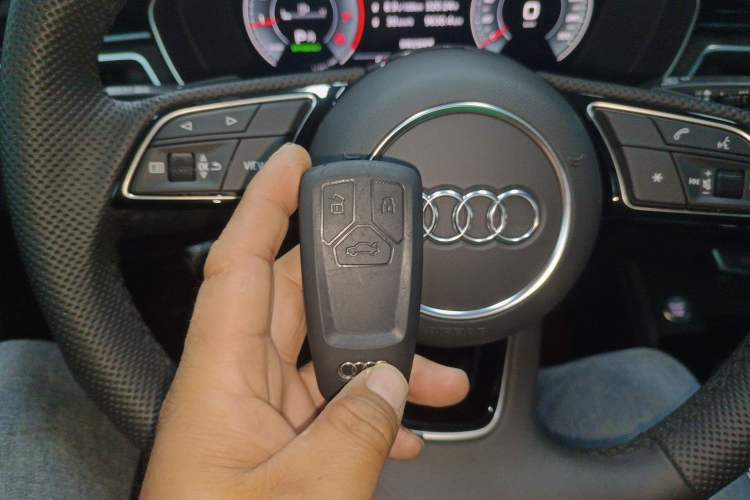 Used Audi A4L 2024 40 TFSI Luxury Dynamic Edition
