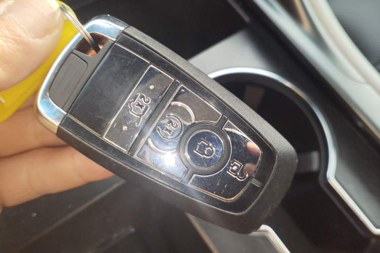 Used Lincoln Nautilus 2023 2.0T Four-Wheel Drive Luxury Edition Vehicle Key