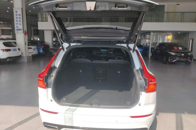 Used Volvo XC60 2021 T5 4x4 Zhiyi Sport Edition